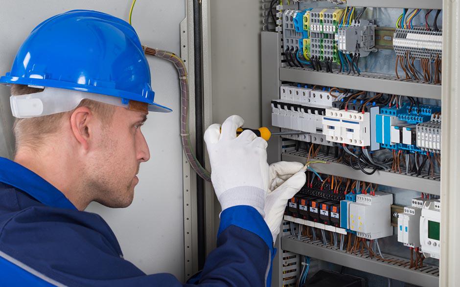 je recherche un électricien Bobigny